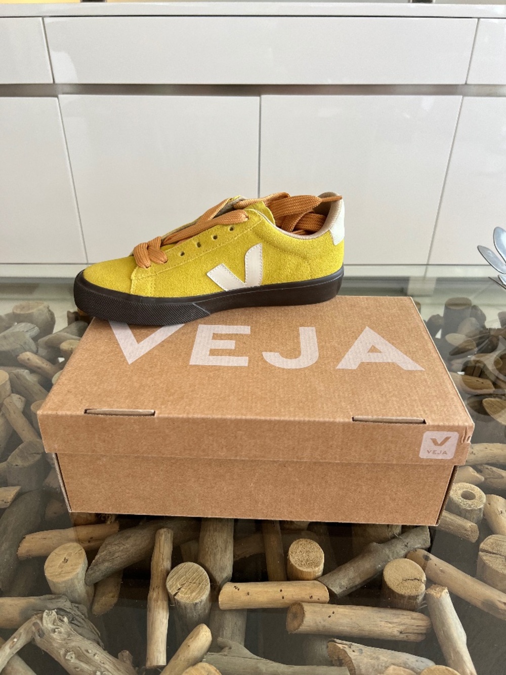 VEJA CAMPO BOLD SUEDE Liquor Pierre Sneakers